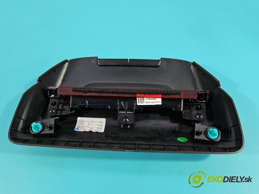 MG MG3  24- 1.5 16V 102 HP automatic 75 kW 1498 cm3 5- světlo: stop: 11484256