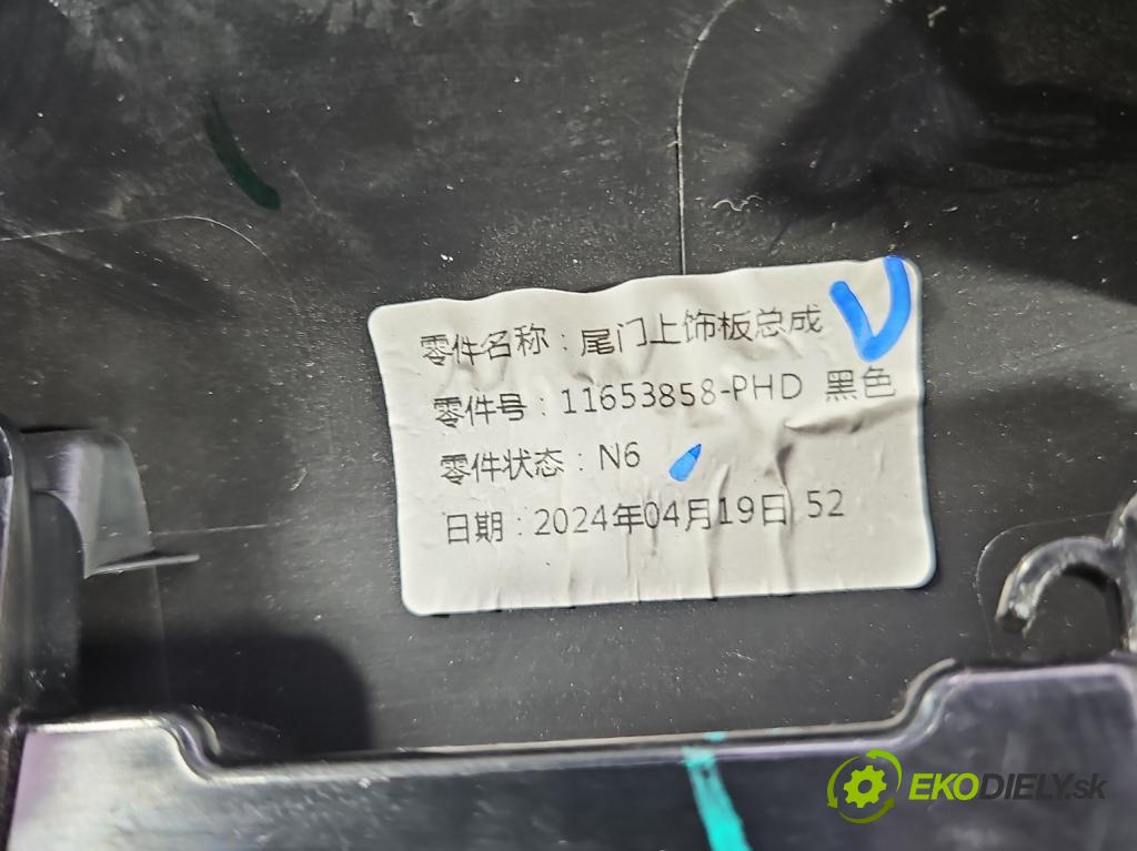 MG MG3  24- 1.5 16V 102 HP automatic 75 kW 1498 cm3 5- světlo: stop: 11484256