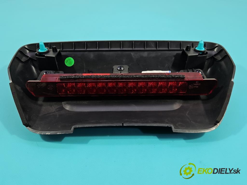 MG MG3  24- 1.5 16V 102 HP automatic 75 kW 1498 cm3 5- světlo: stop: 11484256