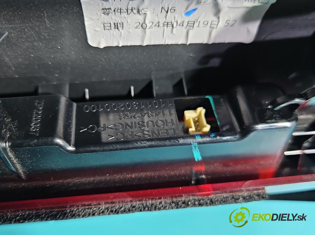 MG MG3  24- 1.5 16V 102 HP automatic 75 kW 1498 cm3 5- světlo: stop: 11484256