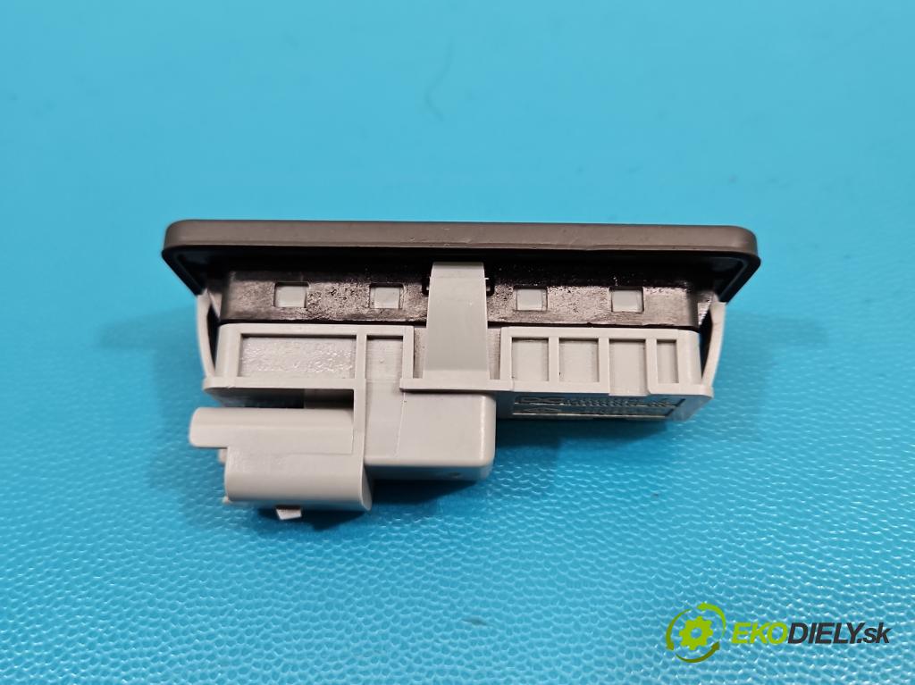 Dacia Duster III 24- 1.2 131 HP manual 96 kW 1199 cm3 5- rukoväť kufrové dvere zadné 906069264R