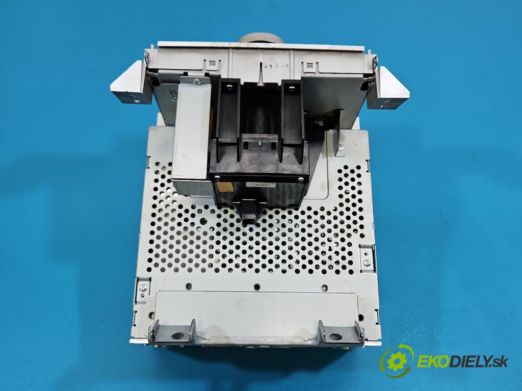 Honda Legend IV 2004-2012 3.5 V6 295HP automatic 217 kW 3471 cm3 4- Radio originál 39100-SJA-G01