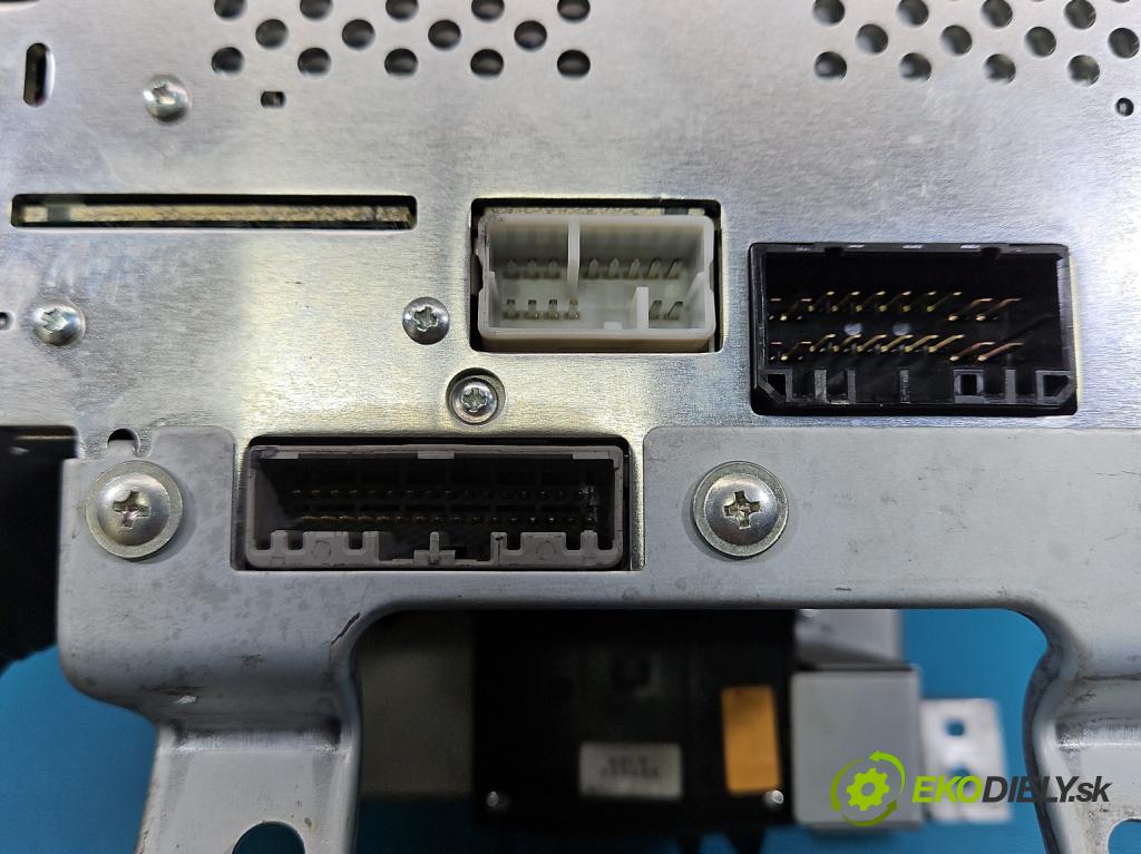 Honda Legend IV 2004-2012 3.5 V6 295HP automatic 217 kW 3471 cm3 4- Radio originál 39100-SJA-G01