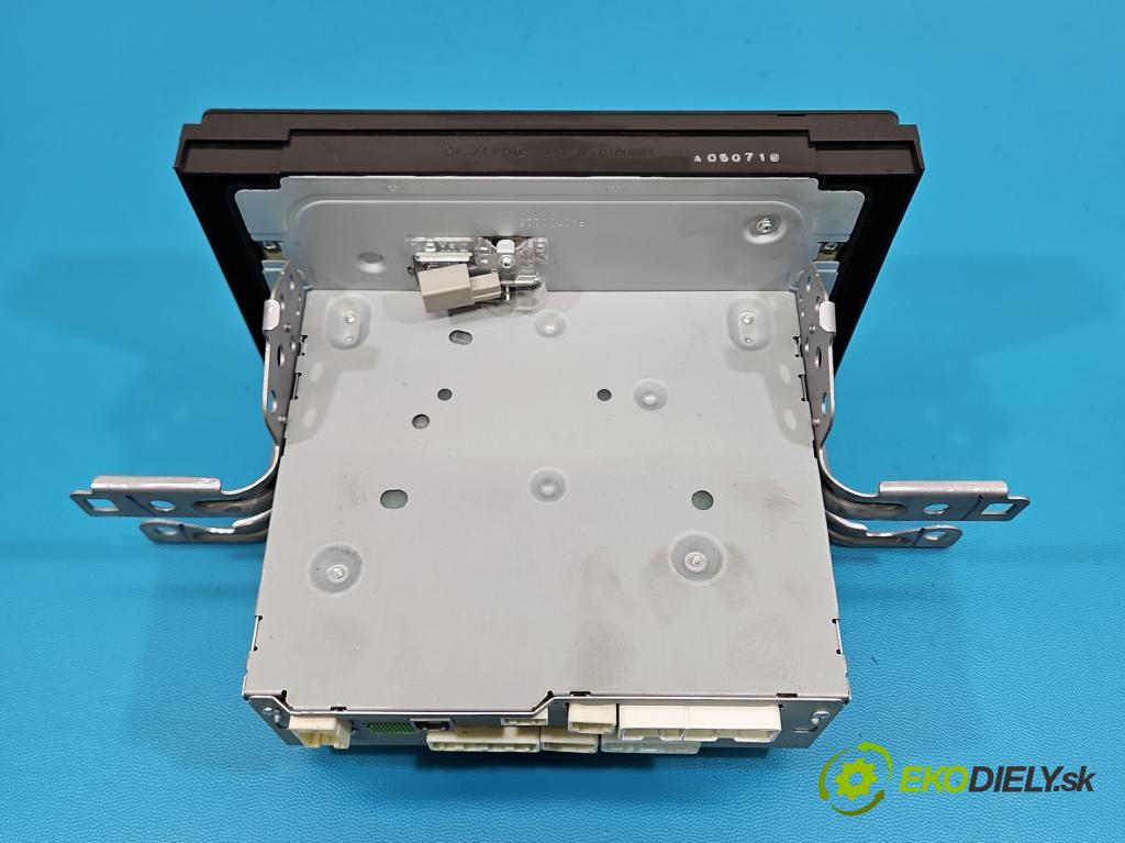 Toyota Auris II 2012-2018 1.6 16V 132  HP manual 97 kW 1598 cm3 5- Radio originál 86140-02360