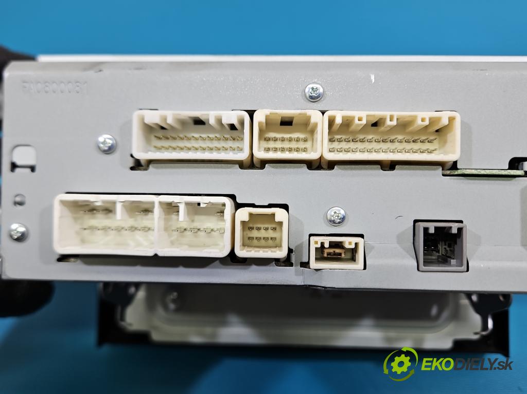 Toyota Auris II 2012-2018 1.6 16V 132  HP manual 97 kW 1598 cm3 5- Radio originál 86140-02360