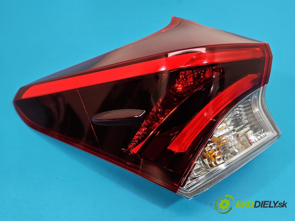 Toyota Auris II 2012-2018 1.6 16V 132  HP manual 97 kW 1598 cm3 5- svetlo / reflektor zadné ľavé 02-353 (Kľučka dverí ostatné)