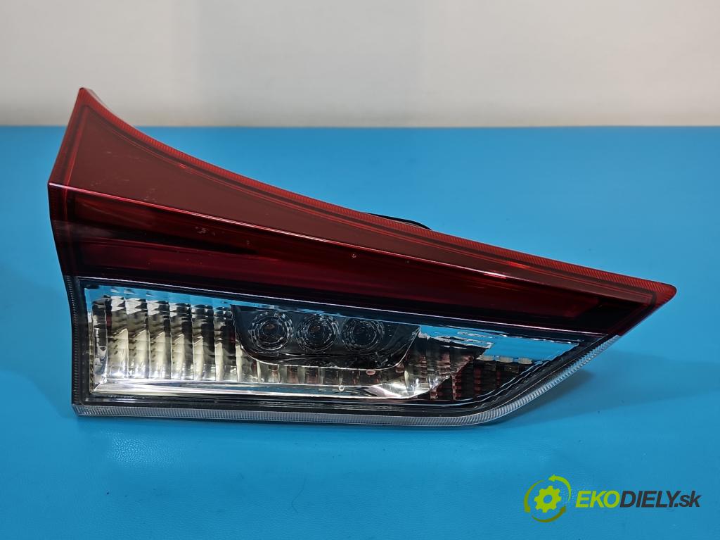 Toyota Auris II 2012-2018 1.6 16V 132  HP manual 97 kW 1598 cm3 5- svetlo / reflektor zadné ľavé 02-354 (Kľučka dverí ostatné)