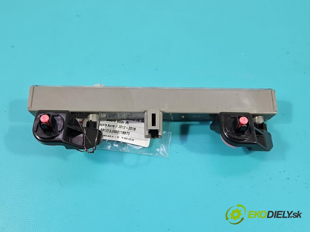 Toyota Auris II 2012-2018 1.6 16V 132  HP manual 97 kW 1598 cm3 5- světlo: stop: 81570-05100