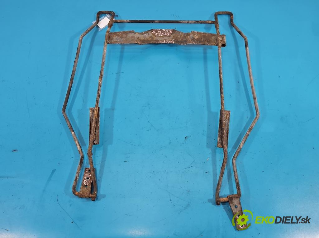 Mercedes Sprinter II 906 2006-  2.1 cdi 109 HP manual 80 kW 2148 cm3 5- Upevnenie: kolesa ozubeného