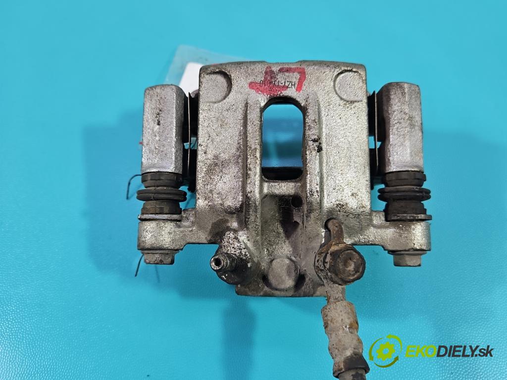 Toyota Corolla E12 2001-2009 2.0 D4D 90 HP manual 66 kW 1995 cm3 5- brzdič zadné ľavý  (Kľučka dverí ostatné)