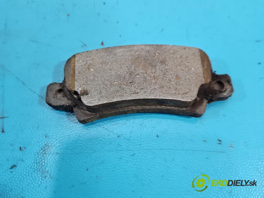 Toyota Corolla E12 2001-2009 2.0 D4D 90 HP manual 66 kW 1995 cm3 5- Štíty: brzdové zadné