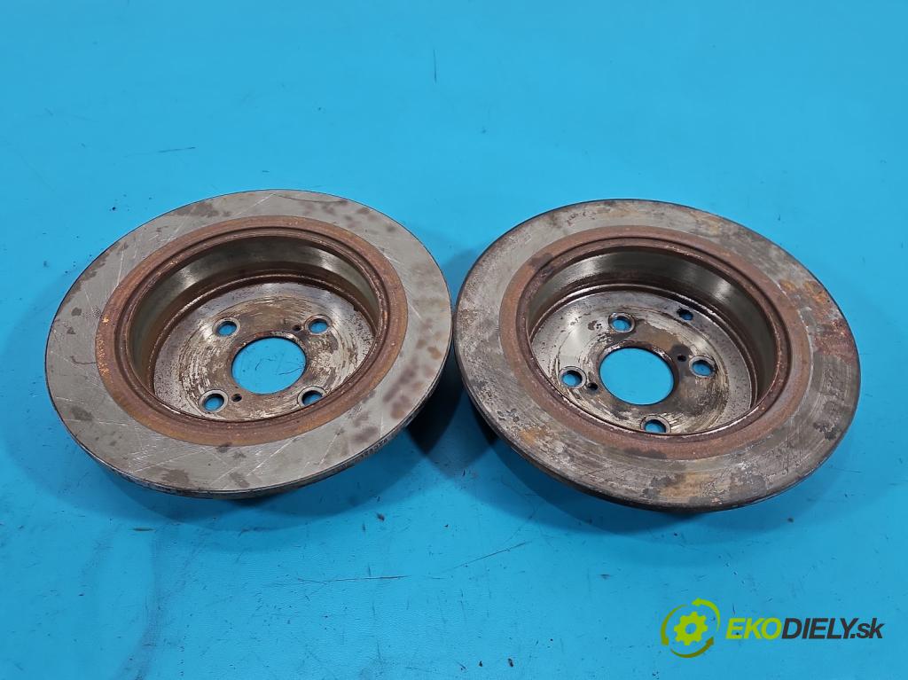 Toyota Corolla E12 2001-2009 2.0 D4D 90 HP manual 66 kW 1995 cm3 5- Štíty: brzdové zadné