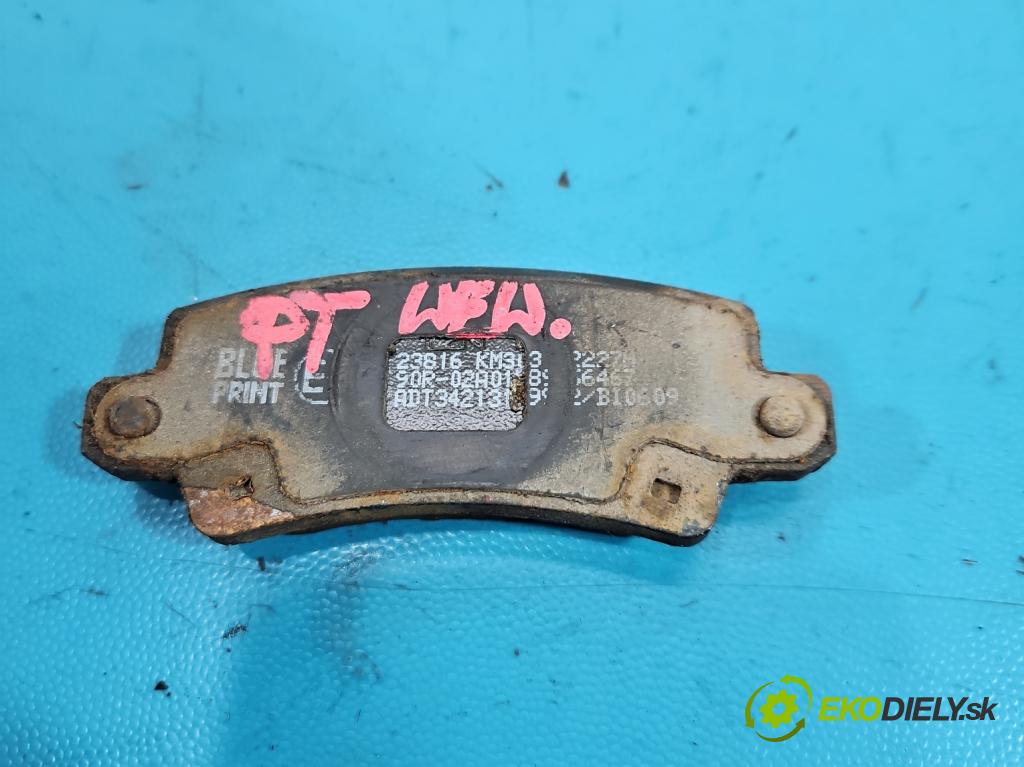 Toyota Corolla E12 2001-2009 2.0 D4D 90 HP manual 66 kW 1995 cm3 5- Štíty: brzdové zadné