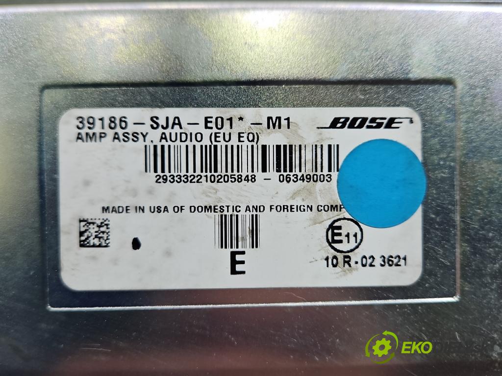 Honda Legend IV 2004-2012 3.5 V6 295HP automatic 217 kW 3471 cm3 4- Zesilovač: 39186-SJA-E01-M1 (Zosilňovač)