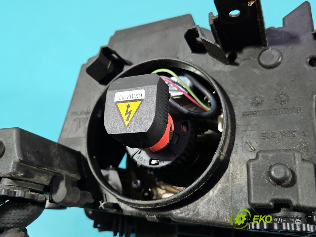 Bmw 3 E46 1998-2007 2.0 16V 143 HP manual 105 kW 1995 cm3 4- Reflektor: pravý  (Svetlo predné pravé)