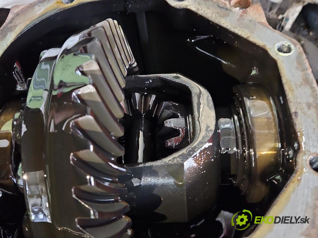 Opel Omega B 1994-2003 2.2 16V 144 HP manual 106 kW 2198 cm3 4- Most: zadní: 90446890