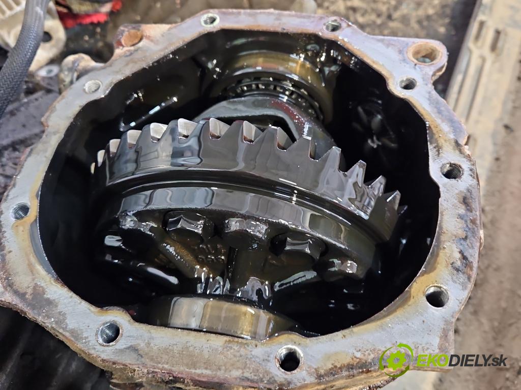 Opel Omega B 1994-2003 2.2 16V 144 HP manual 106 kW 2198 cm3 4- Most: zadní: 90446890