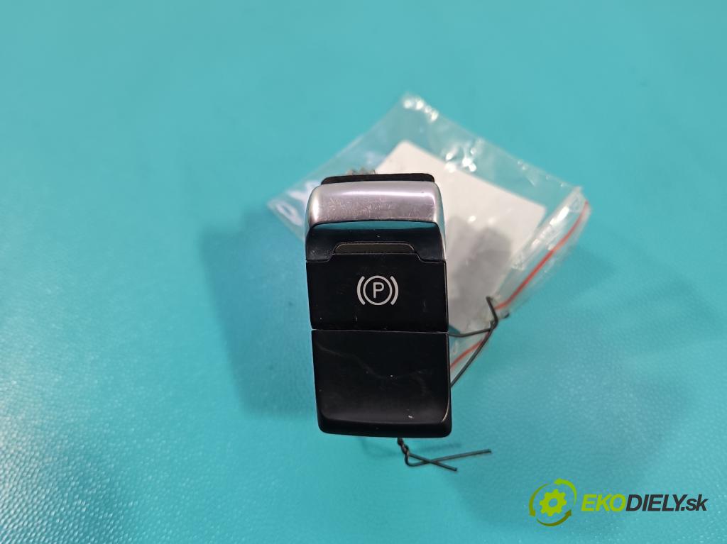 Audi A5 8T 2007-2016 3.0 tdi 239KM automatic 176 kW 2967 cm3 5- prepínač brzda: ručný 8K1927225B (Prepínacie páčky pod volantom)