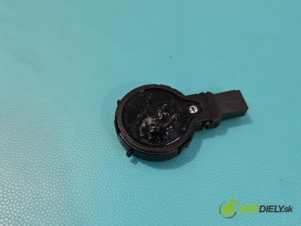 Audi A5 8T 2007-2016 3.0 tdi 239KM automatic 176 kW 2967 cm3 5- snímač déšť: 8K0955559 (Snímač deště)