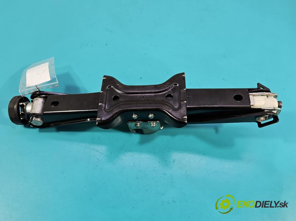 Audi A5 8T 2007-2016 3.0 tdi 239KM automatic 176 kW 2967 cm3 5- mechanizmus okna automobilovy 8K0011031D