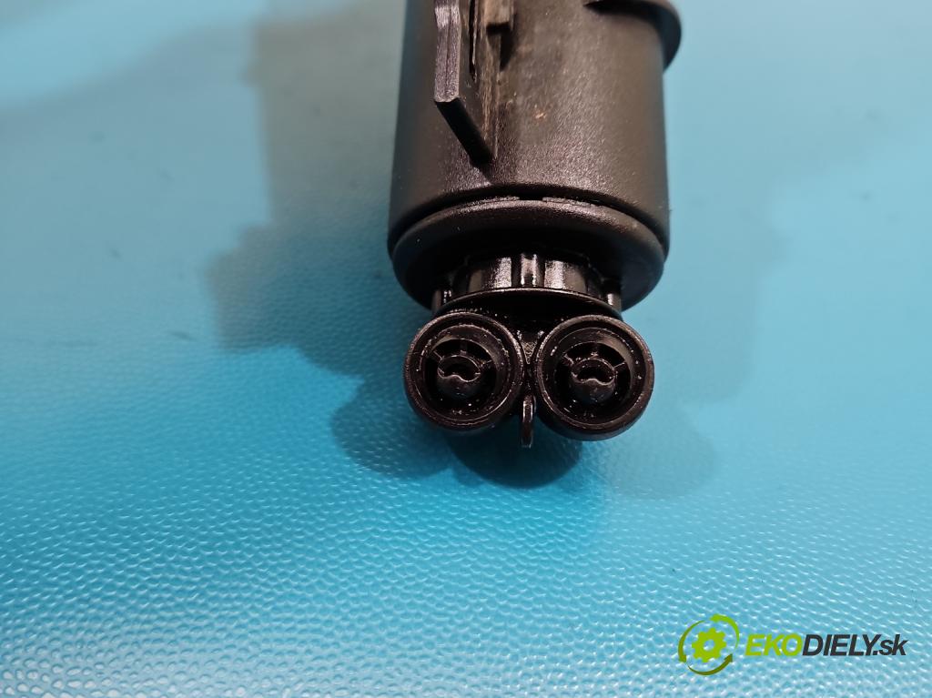 Audi A5 8T 2007-2016 3.0 tdi 239KM automatic 176 kW 2967 cm3 5- ostrekovač reflektor: ľavý 8T0955101A (Motorček ostrekovačov)