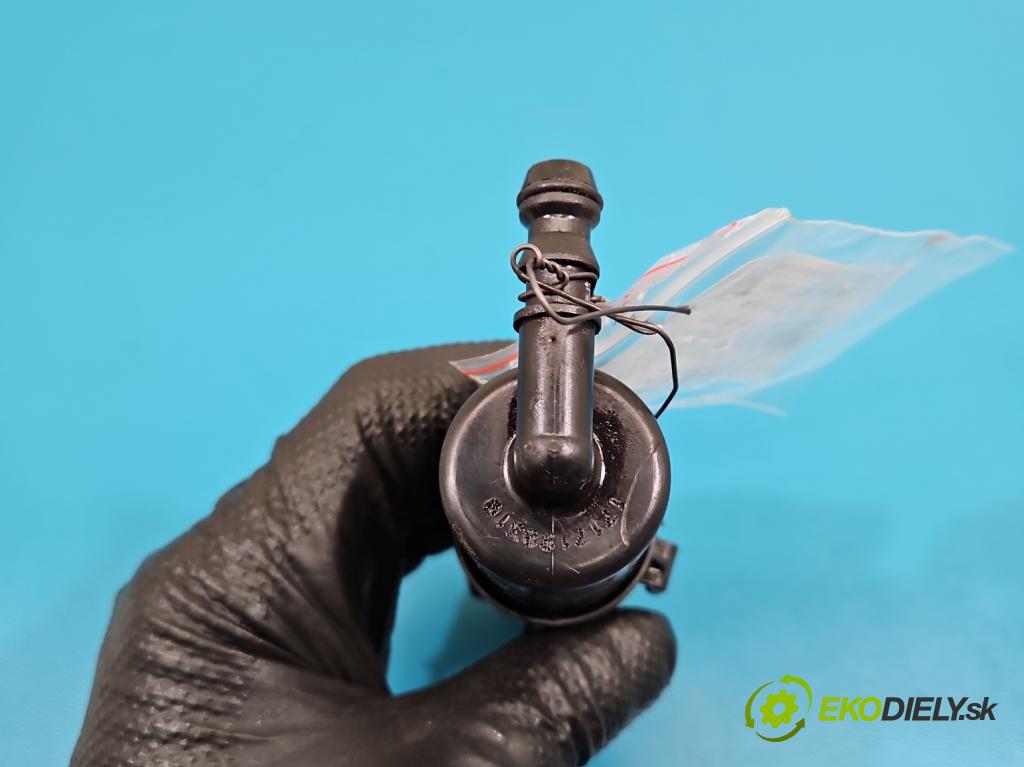 Audi A5 8T 2007-2016 3.0 tdi 239KM automatic 176 kW 2967 cm3 5- ostrekovač reflektor: ľavý 8T0955101A (Motorček ostrekovačov)