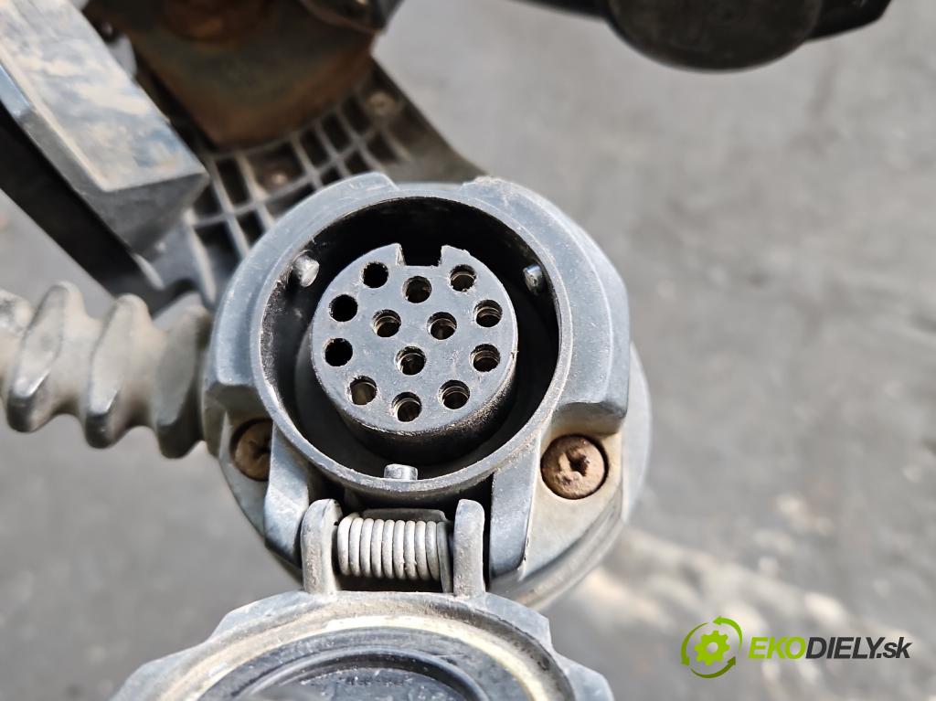 Audi A5 8T 2007-2016 3.0 tdi 239KM automatic 176 kW 2967 cm3 5- Hák: vlečení: 8T0800491D (Ťažné zariadenie)