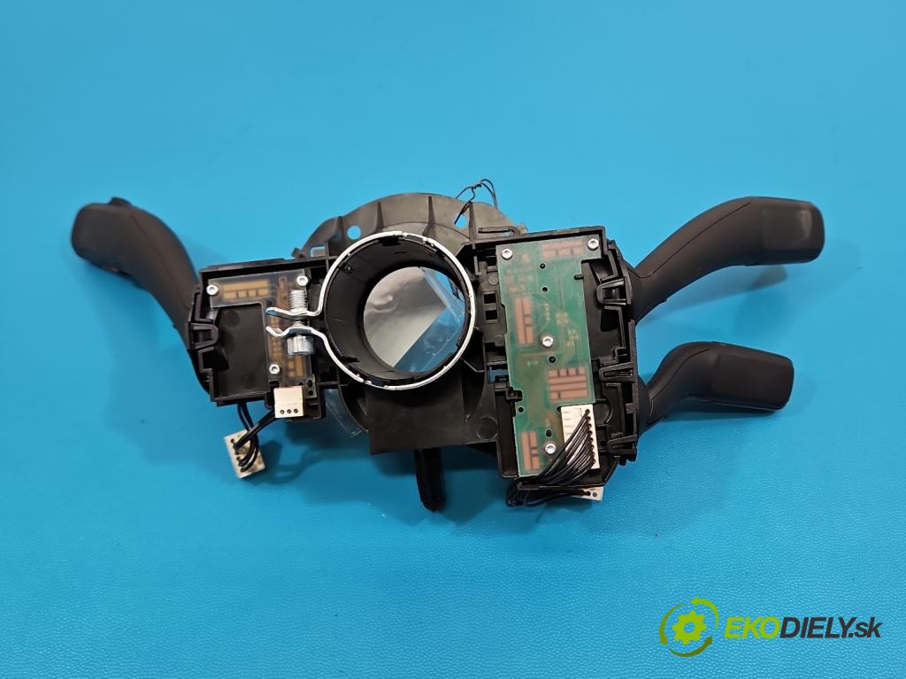 Audi A5 8T 2007-2016 3.0 tdi 239KM automatic 176 kW 2967 cm3 5- Přepínač sdružený 8K0953502BD (Páčky pod volantem)