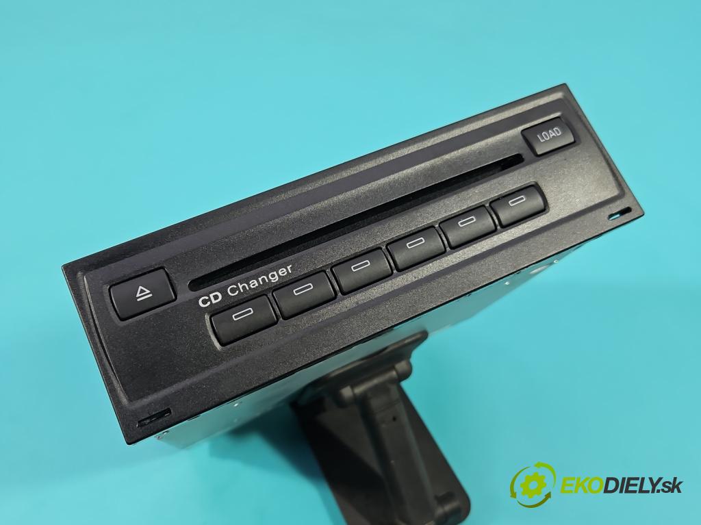 Audi A5 8T 2007-2016 3.0 tdi 239KM automatic 176 kW 2967 cm3 5- Menič: cd 4E0910110L (CD menič)