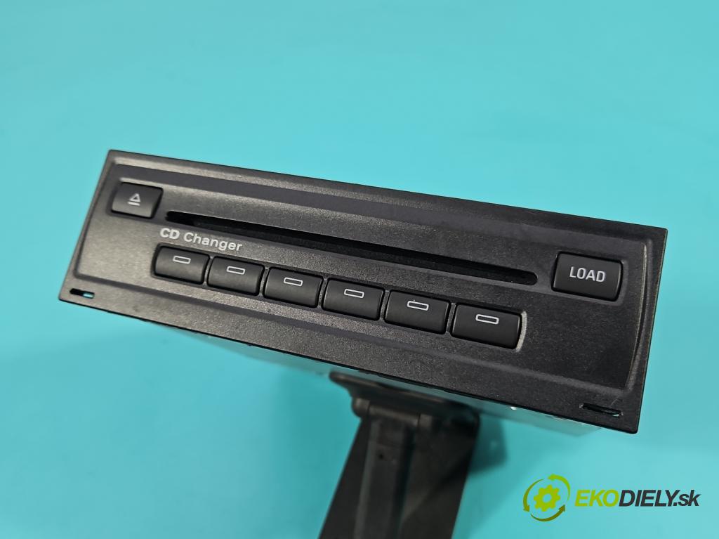 Audi A5 8T 2007-2016 3.0 tdi 239KM automatic 176 kW 2967 cm3 5- Menič: cd 4E0910110L (CD menič)