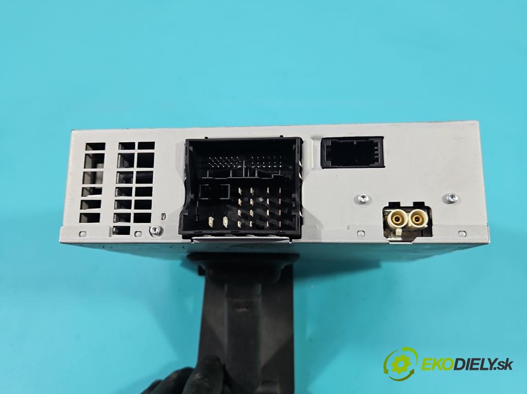 Audi A5 8T 2007-2016 3.0 tdi 239KM automatic 176 kW 2967 cm3 5- Radio originál 4F0035056B