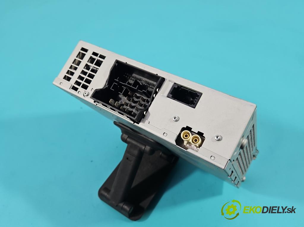 Audi A5 8T 2007-2016 3.0 tdi 239KM automatic 176 kW 2967 cm3 5- Radio originál 4F0035056B