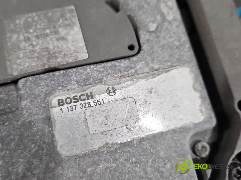 Audi A5 8T 2007-2016 3.0 tdi 239KM automatic 176 kW 2967 cm3 5- Ventilátor chladiča 8K0959455E