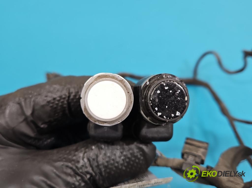 Audi A5 8T 2007-2016 3.0 tdi 239KM automatic 176 kW 2967 cm3 5- snímač parkovaní: 8K0971095