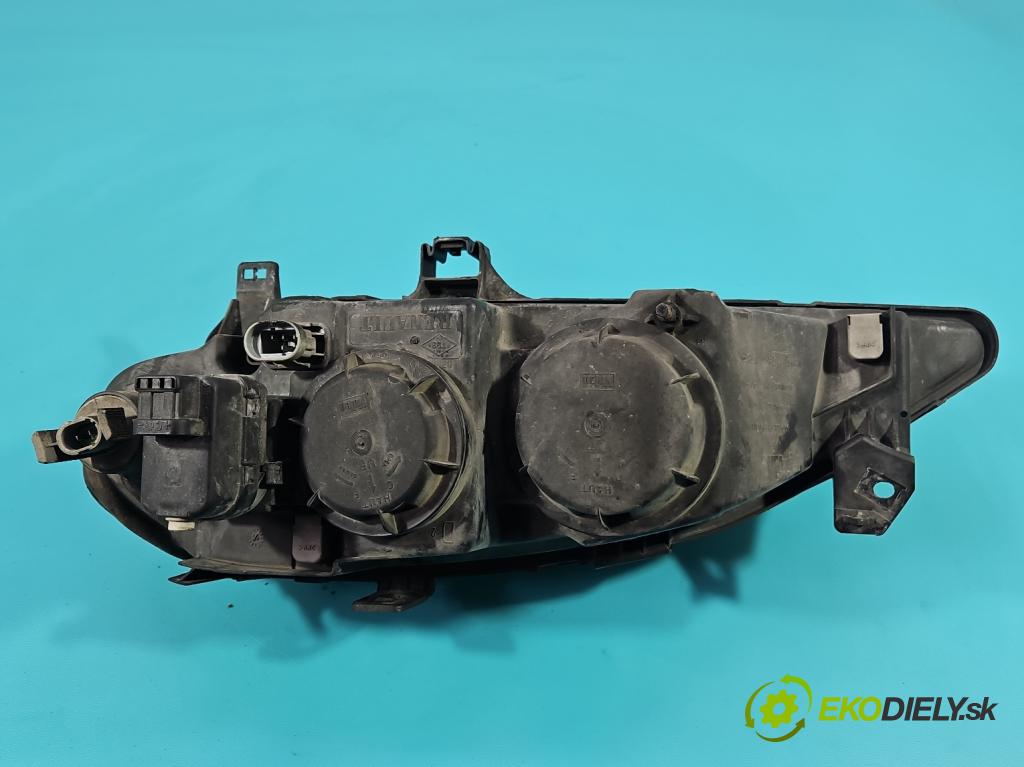 Renault Megane I 1995-2003 1.4 16V 95 HP manual 70 kW 1390 cm3 5- Reflektor: pravý 7700427870G (Svetlo predné pravé)