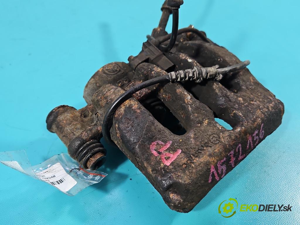 Mercedes Sprinter II 906 2006-  2.2 cdi 109 HP manual 80 kW 2148 cm3 5- brzdič predné pravý  (Kľučka dverí ostatné)