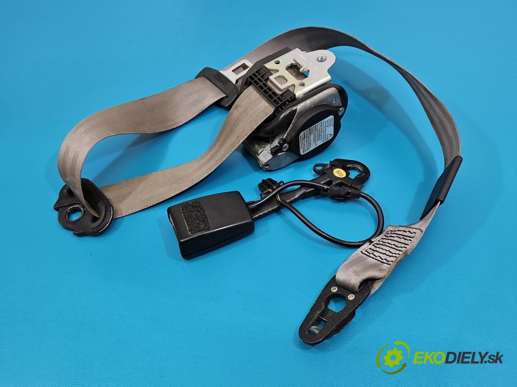 Audi A4 B7 2004-2008 3.0 tdi BKN: 204 hp automatic 150 kW 2967 cm3 5- stěna bezpečnost přední pravý 8E0857755G