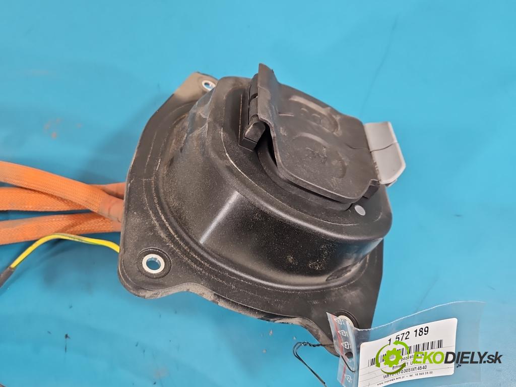 Bmw iX1 U11 0.0 elektrický: 272 HP automatic 200 kW 1 cm3 5- Zväzok: ostatné 767003104AY