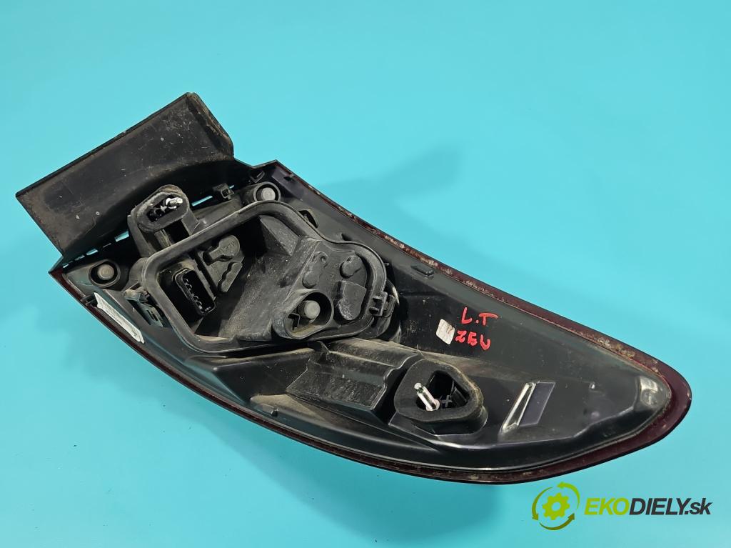 Renault Megane III 2008-2016 2.0 Tce 179KM manual 132 kW 1998 cm3 5- svetlo / reflektor zadné ľavé 2655550010R (Kľučka dverí ostatné)