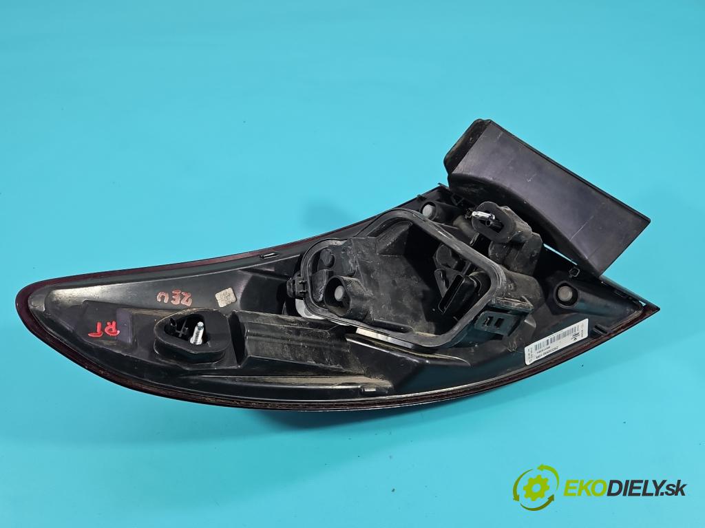 Renault Megane III 2008-2016 2.0 Tce 179KM manual 132 kW 1998 cm3 5- svetlo / reflektor zadné pravé 265500010R (Kľučka dverí ostatné)