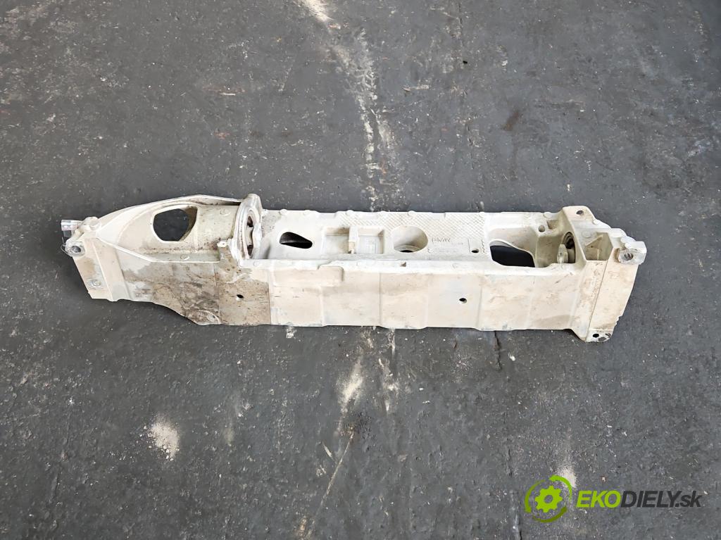 Bmw iX1 U11 0.0 elektrický: 272 HP automatic 200 kW 1 cm3 5- Upevnenie: 9796428