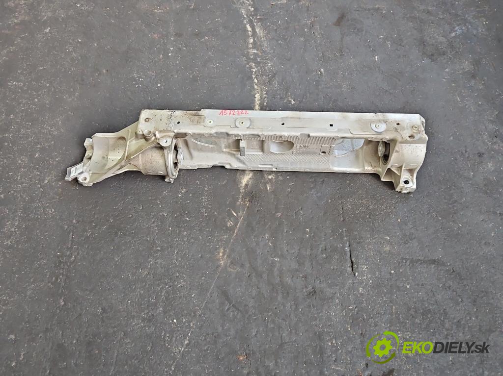 Bmw iX1 U11 0.0 elektrický: 272 HP automatic 200 kW 1 cm3 5- Upevnenie: 9796428