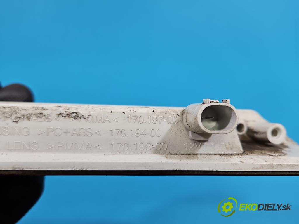 Opel Insignia A 2008-2017 2.0 cdti 160 HP manual 118 kW 1956 cm3 5- světlo: stop: 13226860