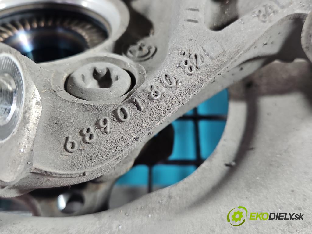 Bmw iX1 U11 0.0 elektrický: 272 HP automatic 200 kW 1 cm3 5- náboj pravé  (Náboj kolesa)