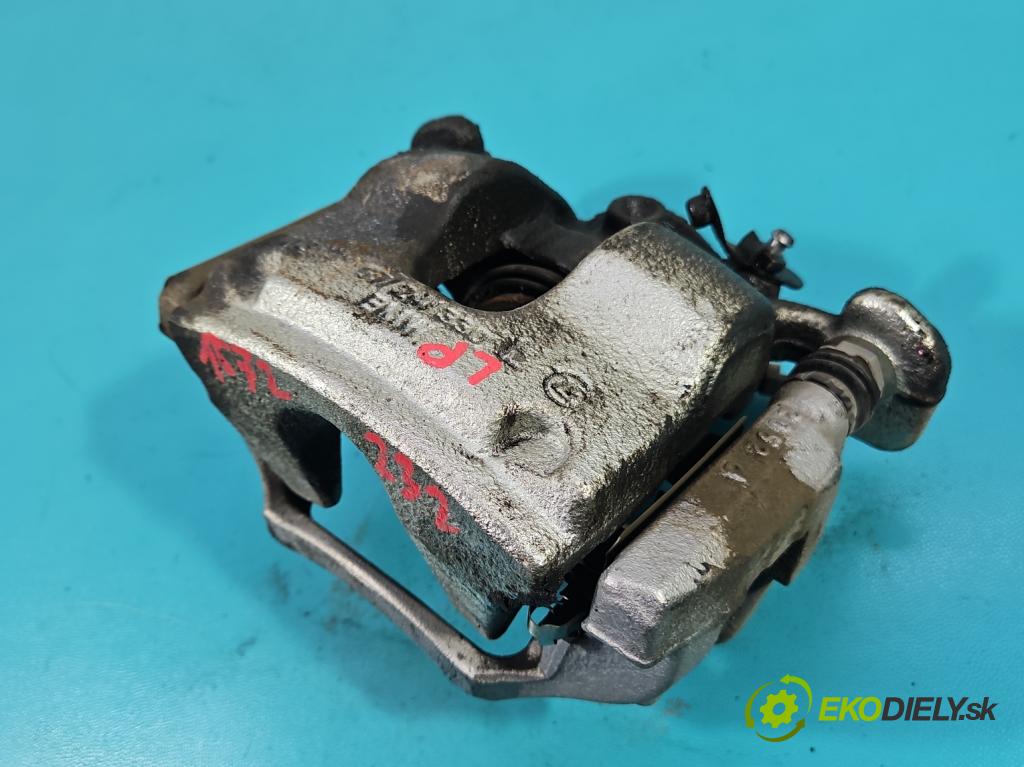 Bmw iX1 U11 0.0 elektrický: 272 HP automatic 200 kW 1 cm3 5- brzdič predné ľavý  (Kľučka dverí ostatné)