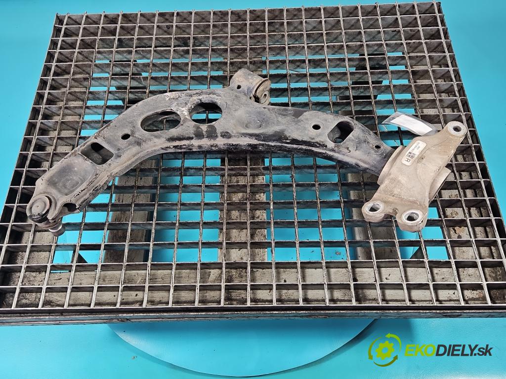 Bmw iX1 U11 0.0 elektrický: 272 HP automatic 200 kW 1 cm3 5- predné pravý 6894182 (Kľučka dverí ostatné)