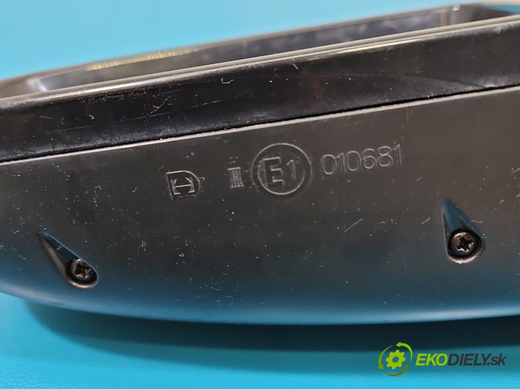 Audi A4 B7 2004-2008 3.0 tdi BKN: 204 hp automatic 150 kW 2967 cm3 5- zpětné zrcátko levé  (Klika dveří ostatní)