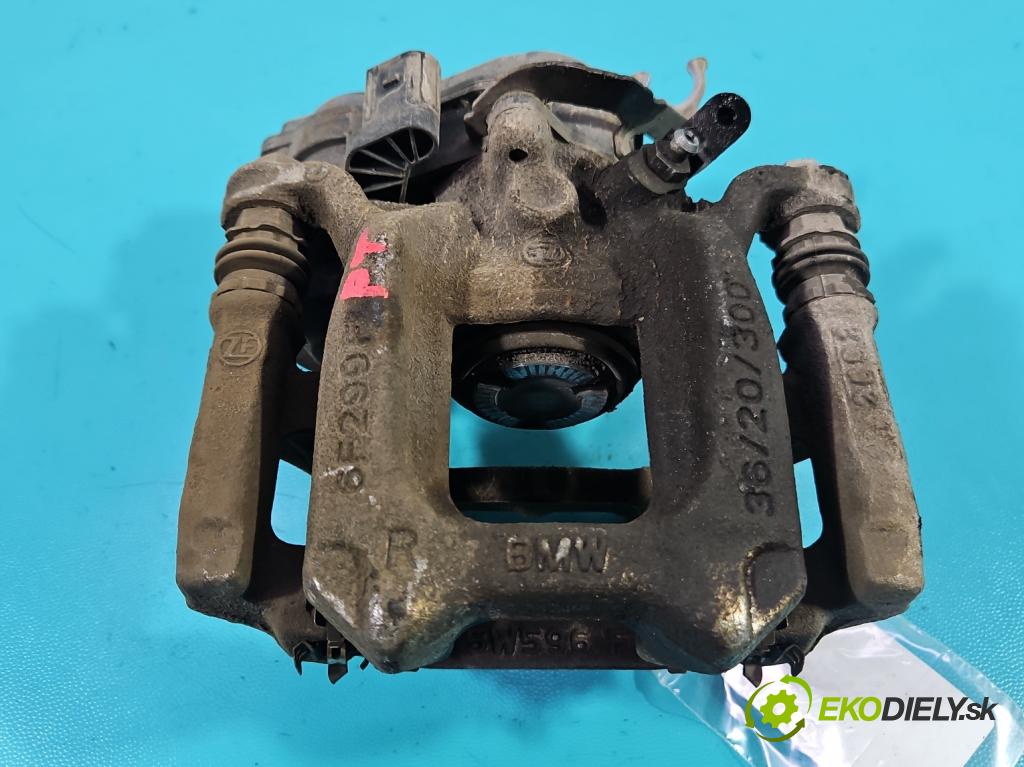 Bmw iX1 U11 0.0 elektrický: 272 HP automatic 200 kW 1 cm3 5- brzdič zadné pravý 6891066 (Kľučka dverí ostatné)