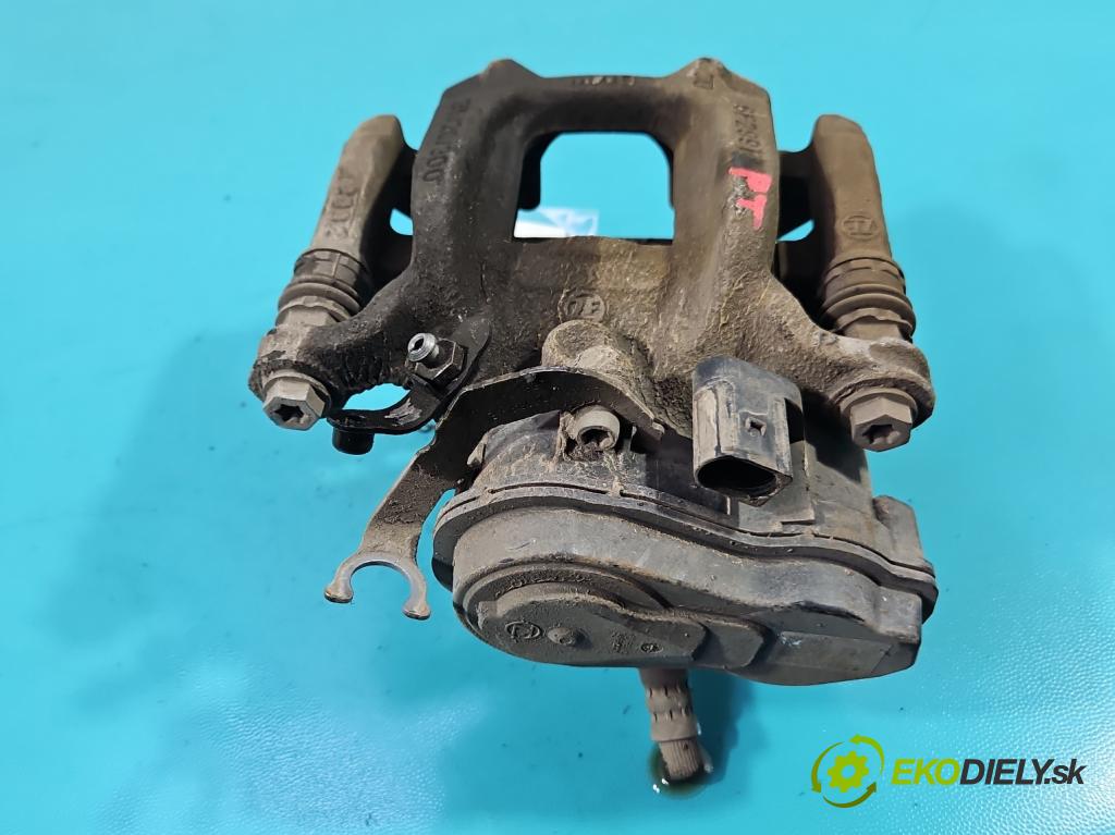 Bmw iX1 U11 0.0 elektrický: 272 HP automatic 200 kW 1 cm3 5- brzdič zadné pravý 6891066 (Kľučka dverí ostatné)