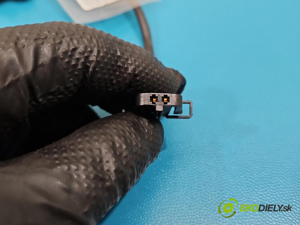 Audi A4 B7 2004-2008 3.0 tdi BKN: 204 HP automatic 150 kW 2967 cm3 5- pas bezpečnosť: predné ľavý 8E0857755G